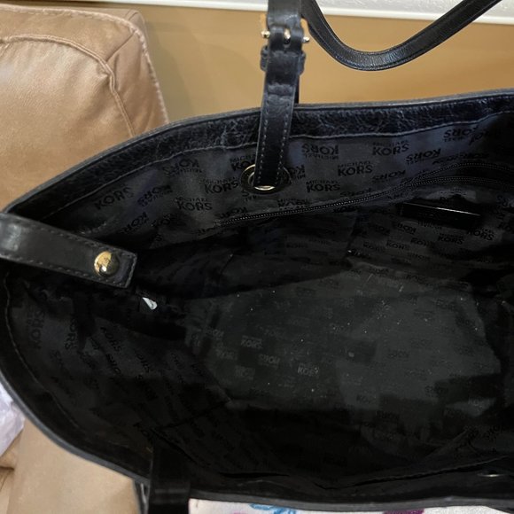 Michael Kors Large Black Canvas Tote - Picture 5 of 9